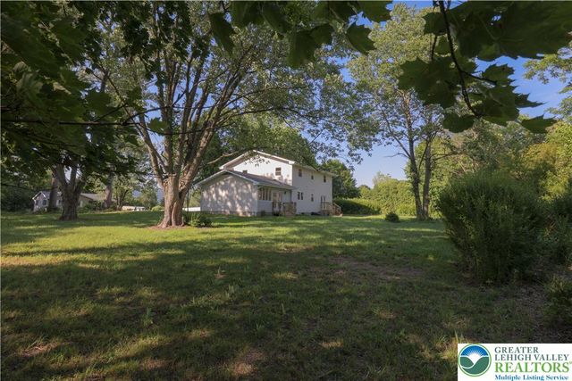 919 Point Phillips Road, Moore Twp, PA 18014