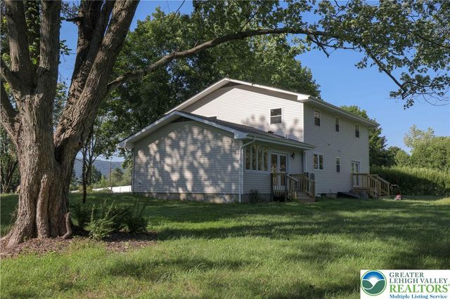 919 Point Phillips Road, Moore Twp, PA 18014