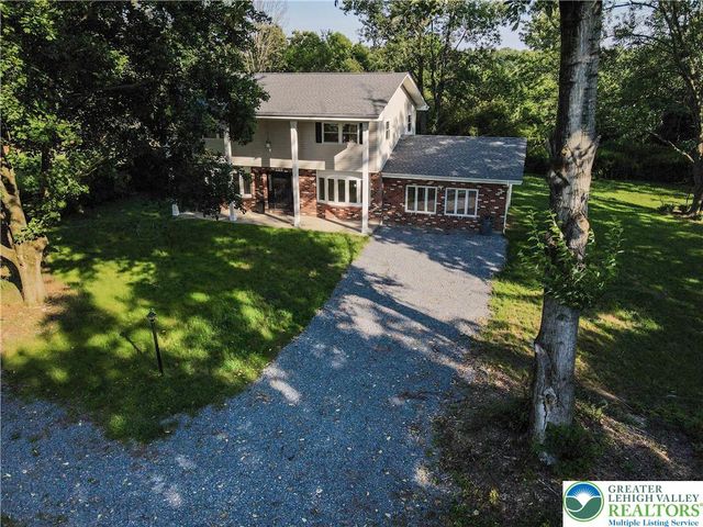 919 Point Phillips Road, Moore Twp, PA 18014