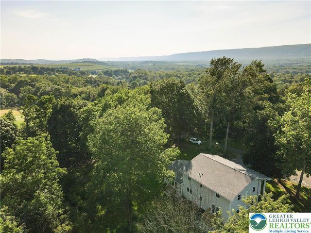919 Point Phillips Road, Moore Twp, PA 18014