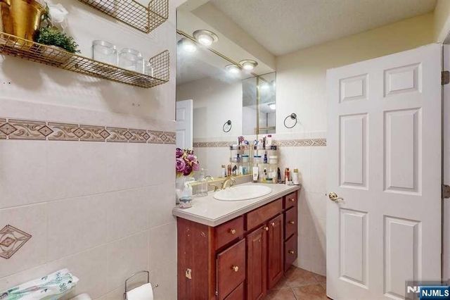 200 Winston Drive 418, Cliffside Park, NJ 07010