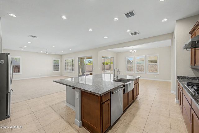 10650 E TRILLIUM Avenue, Mesa, AZ 85212