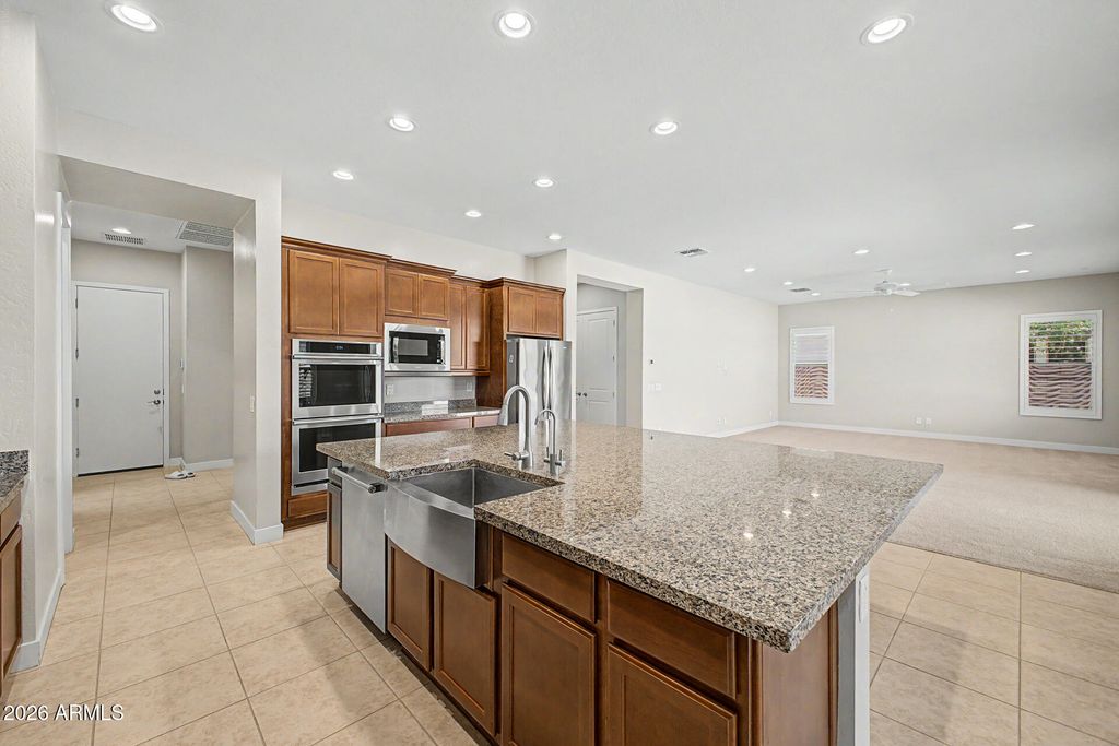 10650 E TRILLIUM Avenue, Mesa, AZ 85212 — photo 2