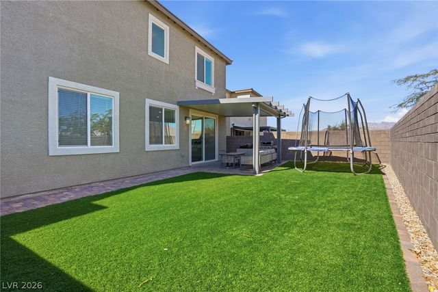 9876 Abel Cliff Street, Las Vegas, NV 89143