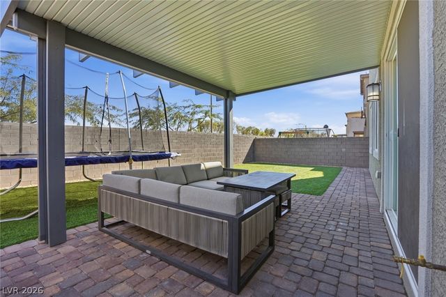 9876 Abel Cliff Street, Las Vegas, NV 89143