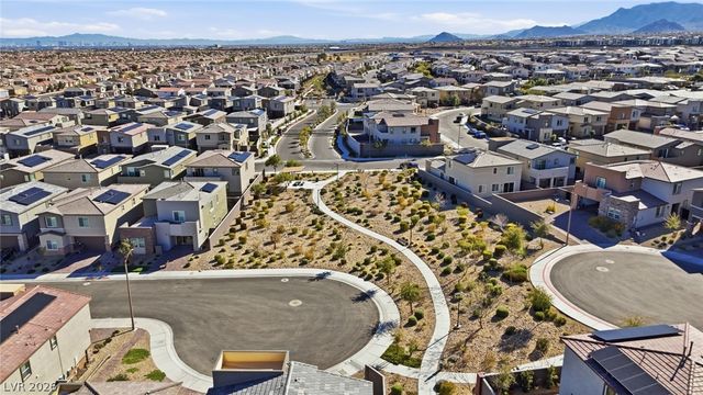 9876 Abel Cliff Street, Las Vegas, NV 89143