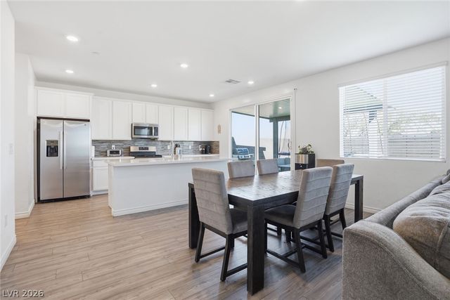 9876 Abel Cliff Street, Las Vegas, NV 89143