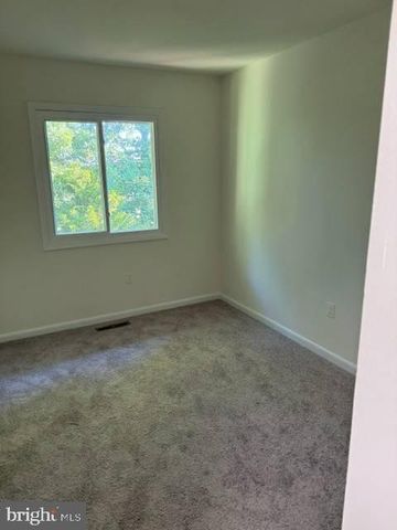 18 WAYSIDE CT, Stafford, VA 22554