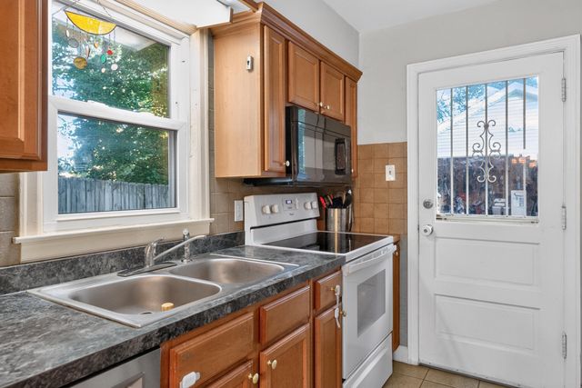 554 Sheridan Drive, Lexington, KY 40503