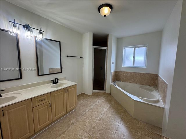 13265 SW 284th St 13265, Homestead, FL 33033