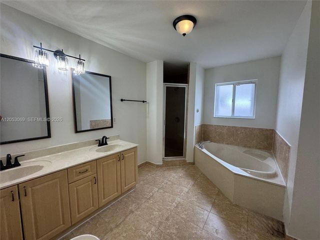 13265 SW 284th St 13265, Homestead, FL 33033