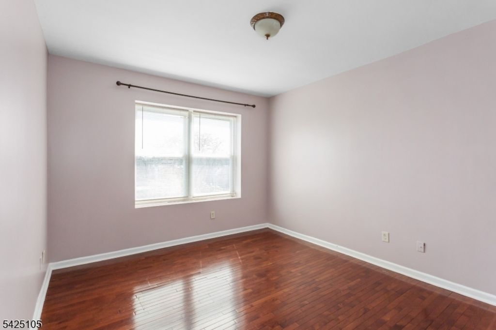 133 N Maple Ave 405, East Orange City, NJ 07017 — photo 4