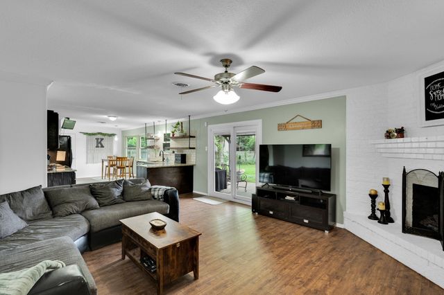 608 Timothy Drive, Fort Worth, TX 76028