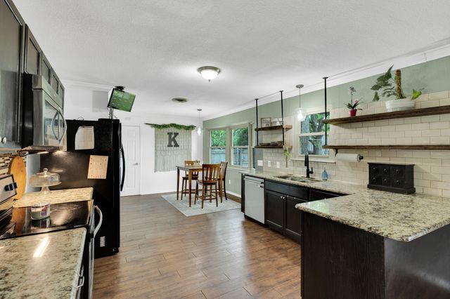 608 Timothy Drive, Fort Worth, TX 76028