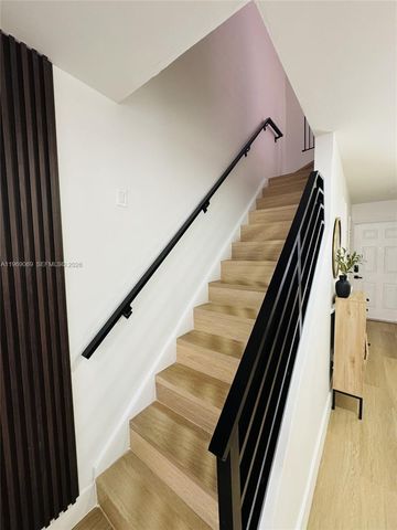 12853 SW 64th Ln, Miami, FL 33183