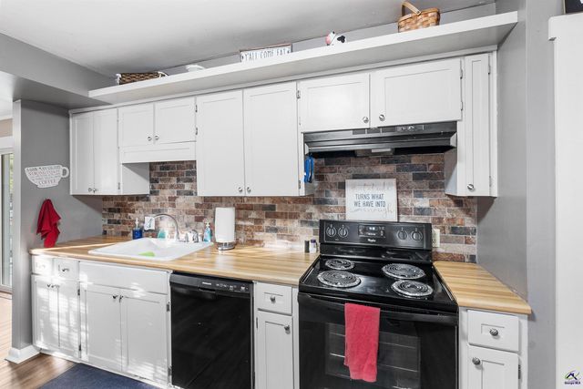 1405 Cambridge Road, Perry, GA 31069