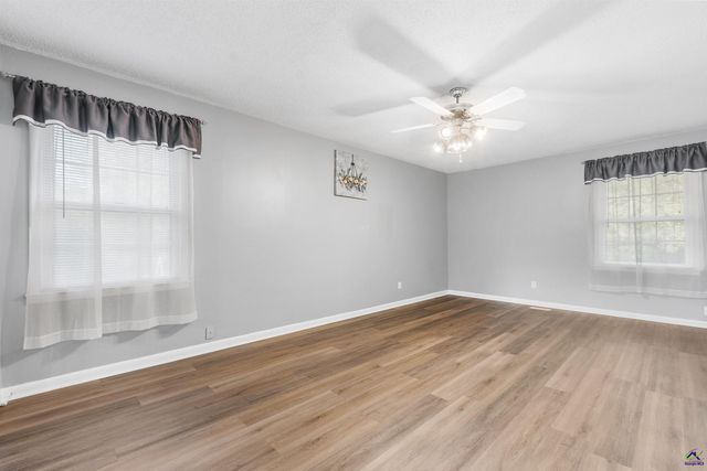 1405 Cambridge Road, Perry, GA 31069