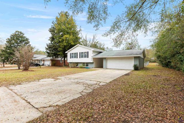 1405 Cambridge Road, Perry, GA 31069