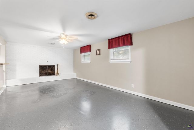 1405 Cambridge Road, Perry, GA 31069