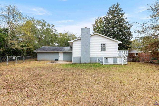 1405 Cambridge Road, Perry, GA 31069