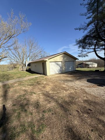 231 Austin Rd, Lafayette, TN 37083