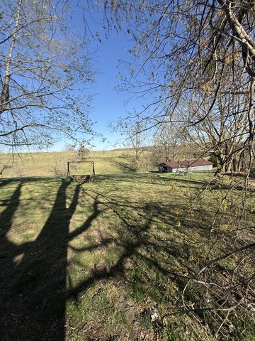 231 Austin Rd, Lafayette, TN 37083