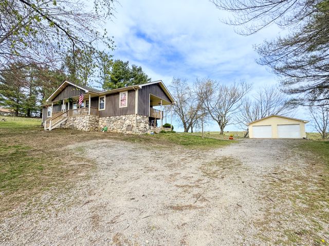 231 Austin Rd, Lafayette, TN 37083