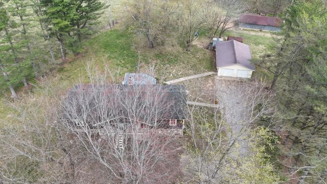 231 Austin Rd, Lafayette, TN 37083