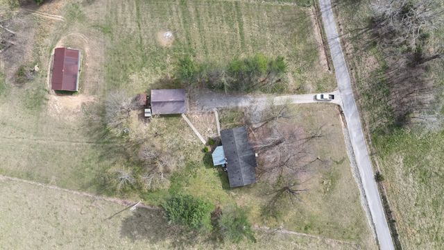 231 Austin Rd, Lafayette, TN 37083