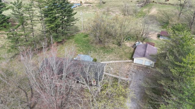 231 Austin Rd, Lafayette, TN 37083