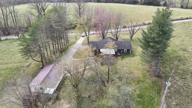 231 Austin Rd, Lafayette, TN 37083