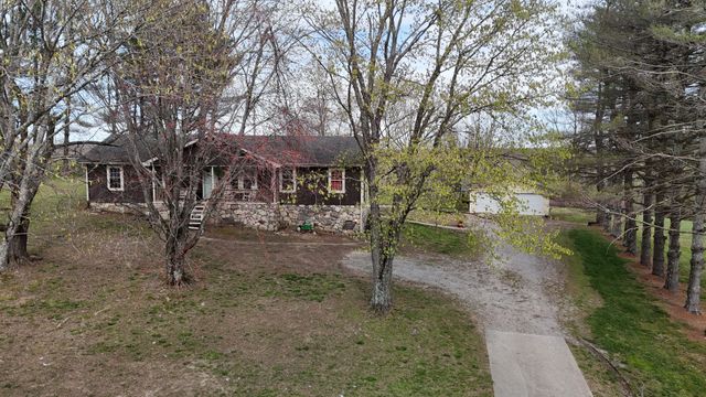 231 Austin Rd, Lafayette, TN 37083