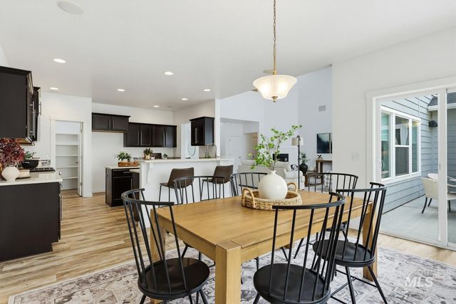 5103 N Zamora Way, Meridian, ID 83646
