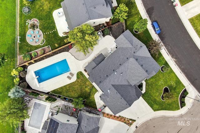 5103 N Zamora Way, Meridian, ID 83646