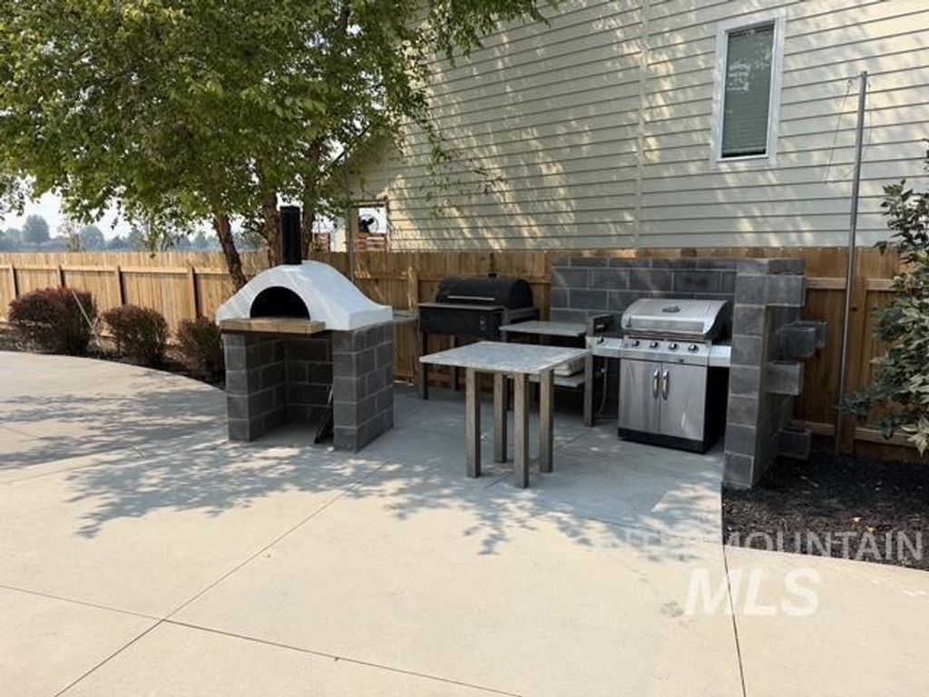 5103 N Zamora Way, Meridian, ID 83646 photo 3
