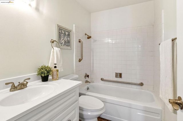 1311 Webster St E316, Alameda, CA 94501