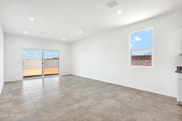 558 W BUNKER HILL Street, Florence, AZ 85132