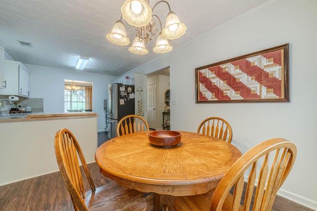 804 Pebble Place, Loganville, GA 30052