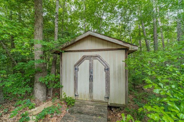 804 Pebble Place, Loganville, GA 30052