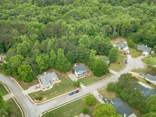 804 Pebble Place, Loganville, GA 30052