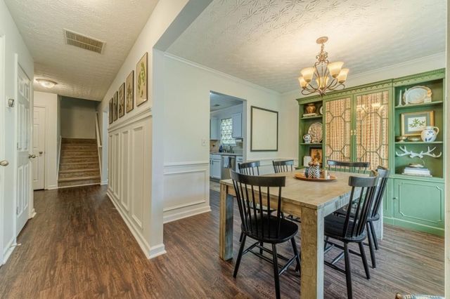 804 Pebble Place, Loganville, GA 30052