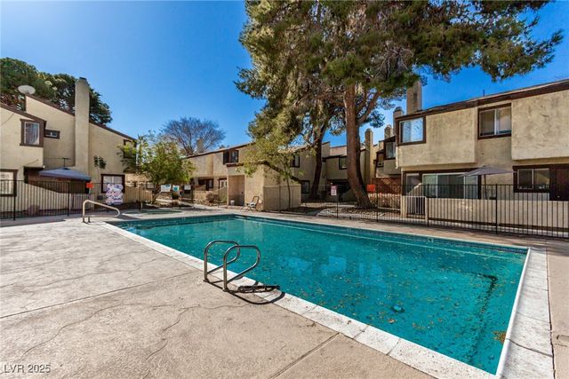 5015 Spencer Street C, Las Vegas, NV 89119