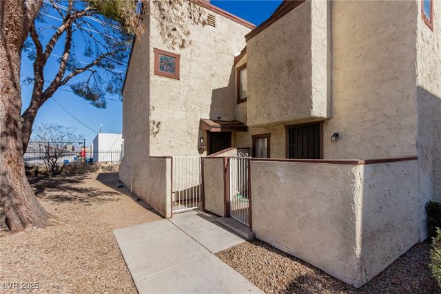 5015 Spencer Street C, Las Vegas, NV 89119