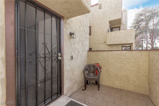 5015 Spencer Street C, Las Vegas, NV 89119