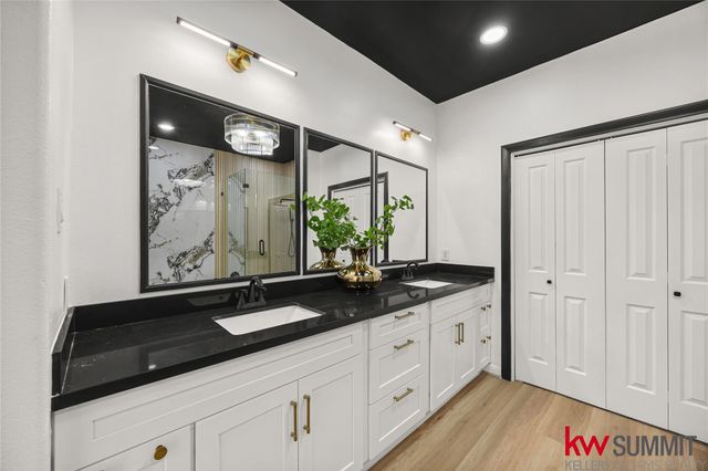 2410 Calumet Street B, Houston, TX 77004