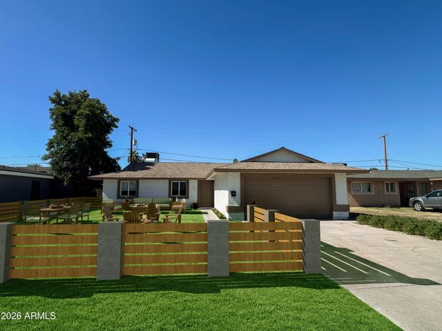 3818 W RUTH Avenue, Phoenix, AZ 85051