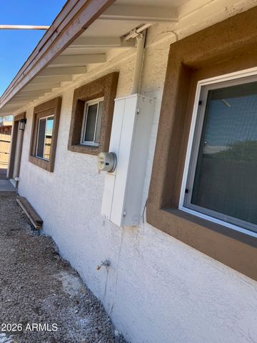 3818 W RUTH Avenue, Phoenix, AZ 85051