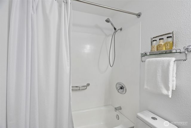 6745 18th Avenue SW, Seattle, WA 98106