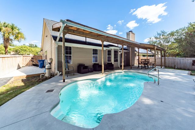 5346 Greggs Landing, North Charleston, SC 29420