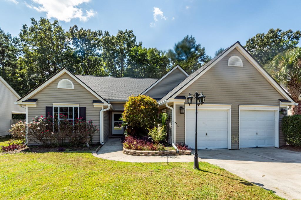 5346 Greggs Landing, North Charleston, SC 29420